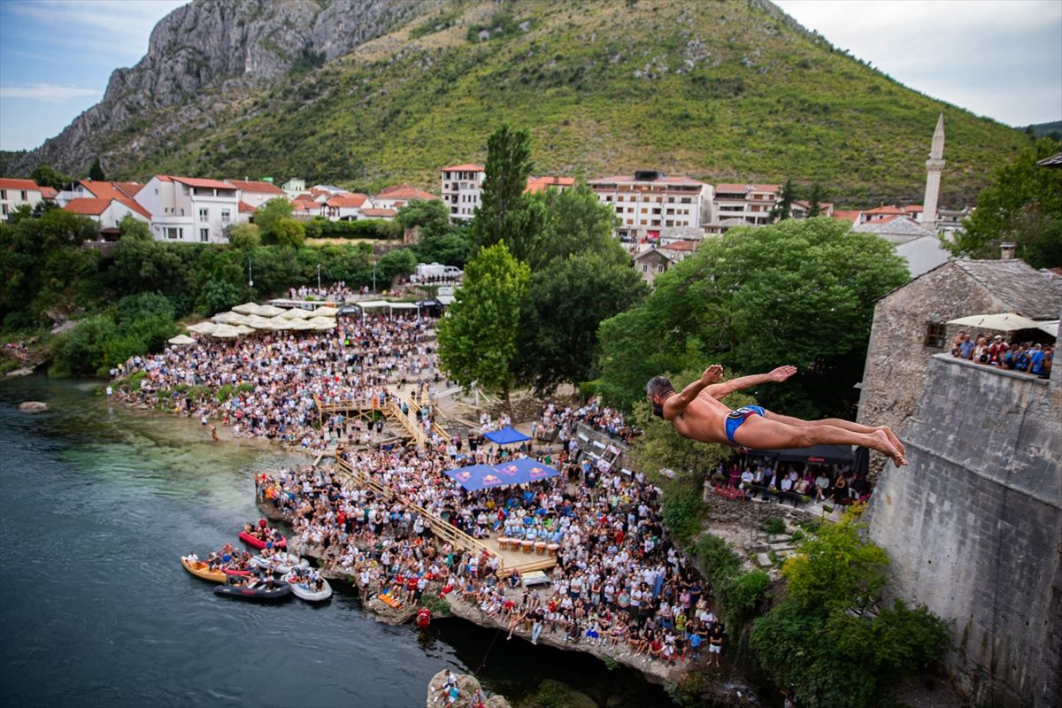 Krnić i Kazić slavili na jubilarnim 460. Skokovima sa Starog mosta